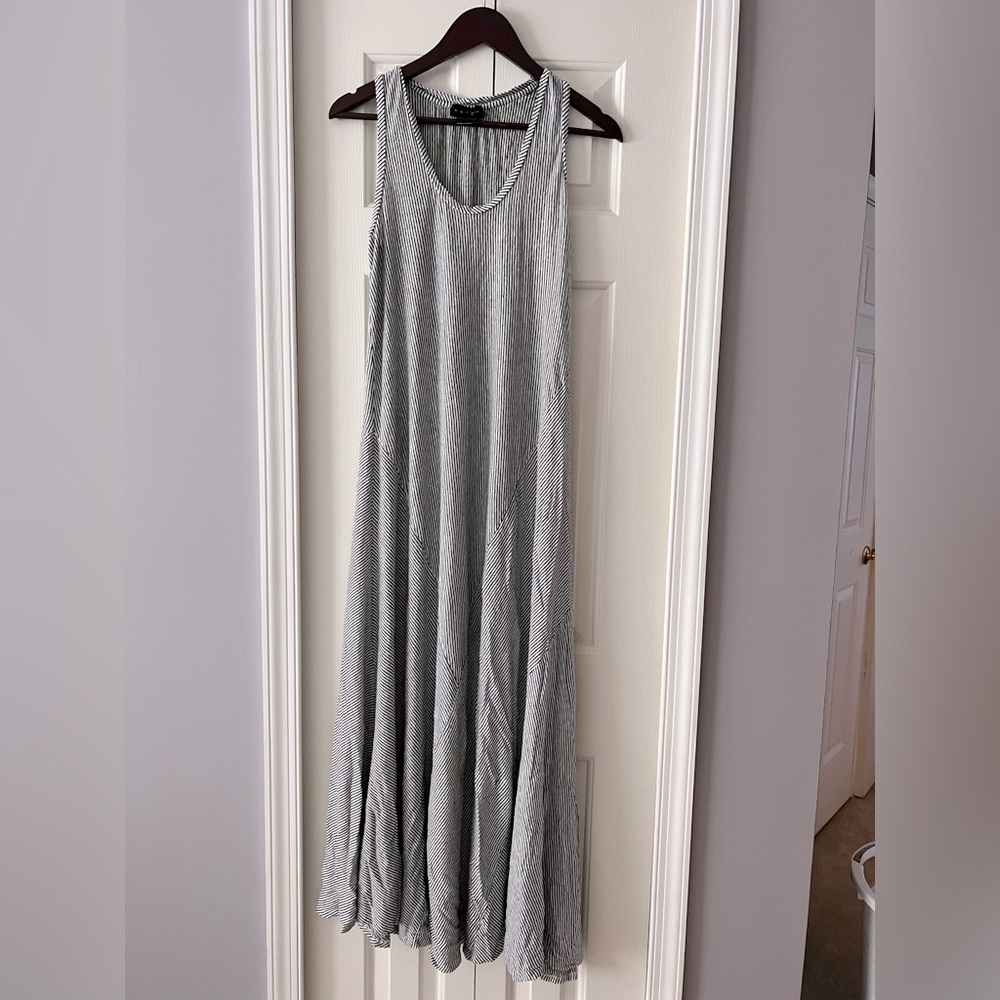 Hatch maternity dress, petite one size fits all